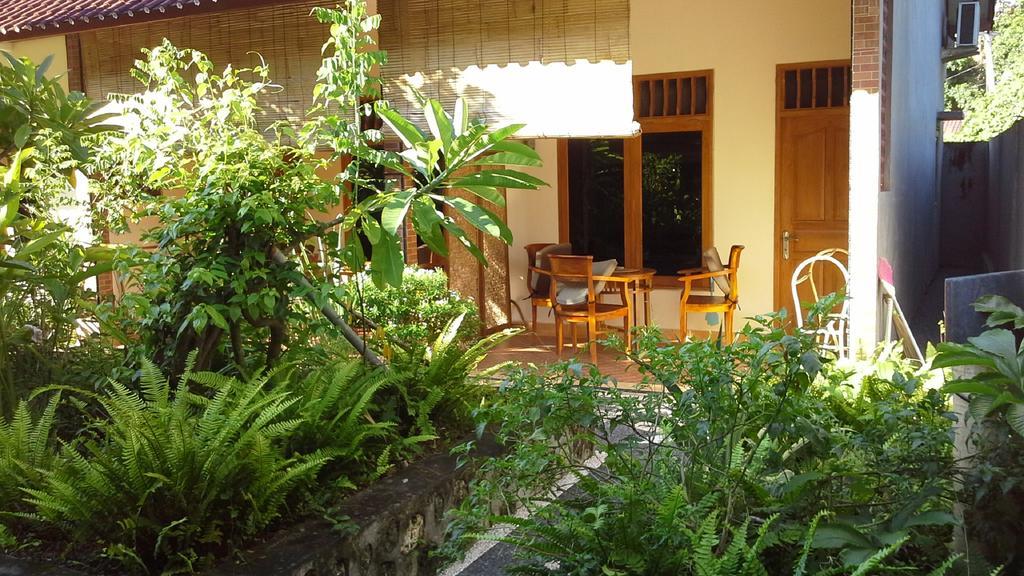 Jimbaran Home Stay Bali Пекату Экстерьер фото
